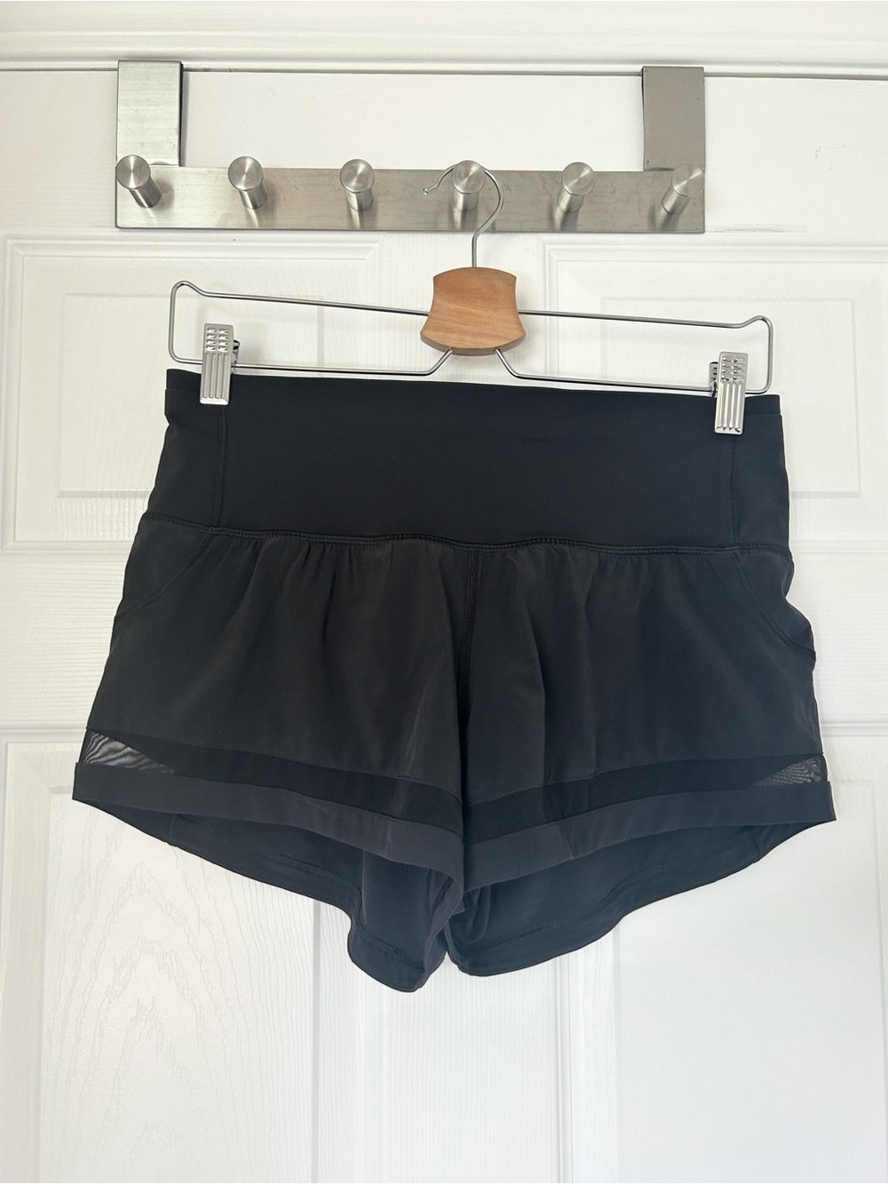 Lululemon Pace Perfect Short 3” - Black - size 6